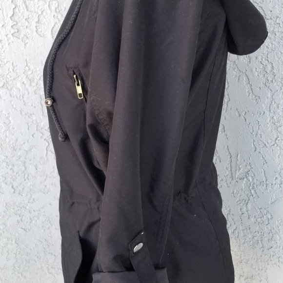 Lightweight black jacket - Picture 2 of 5